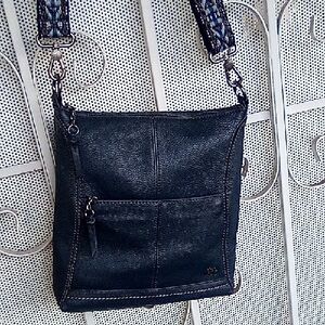 The Sak Genuine Leather Crossbody Purse W/ Removable & Adjustable Straps. Medium